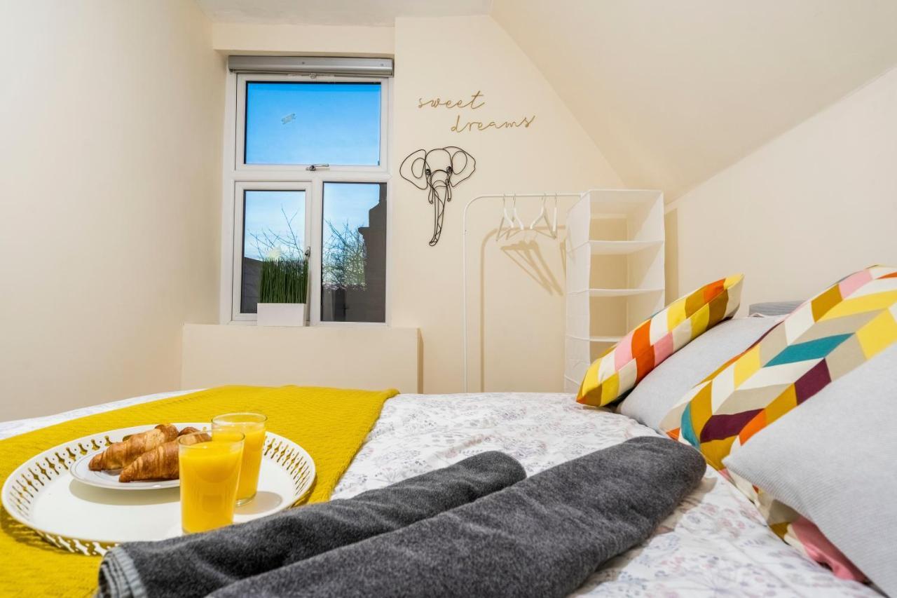 Deluxe 2-Bedroom Flat With Free Parking Бирмингем Экстерьер фото